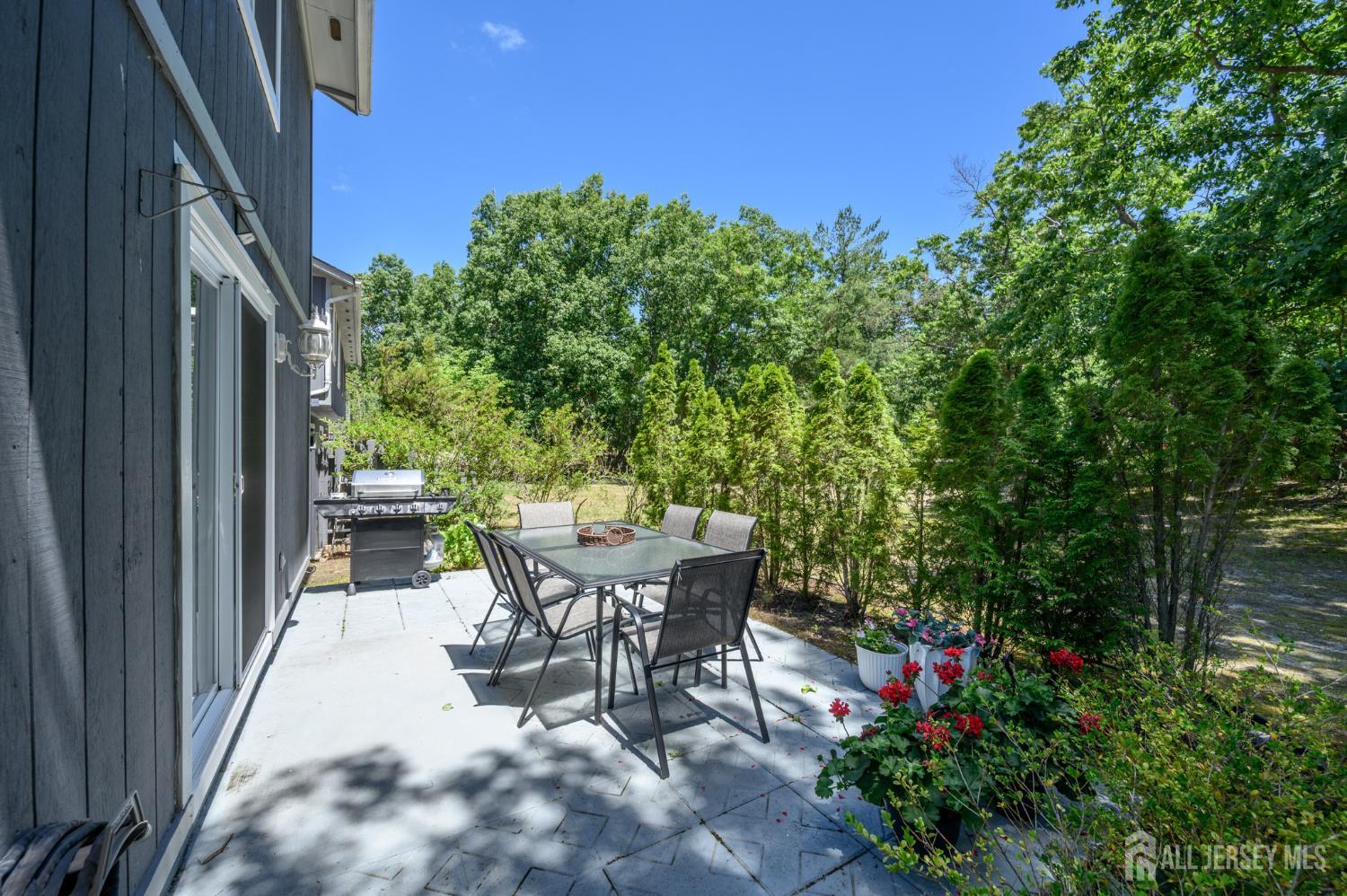 16 Finch Road Howell, NJ 07731 - Photo 26 of 35