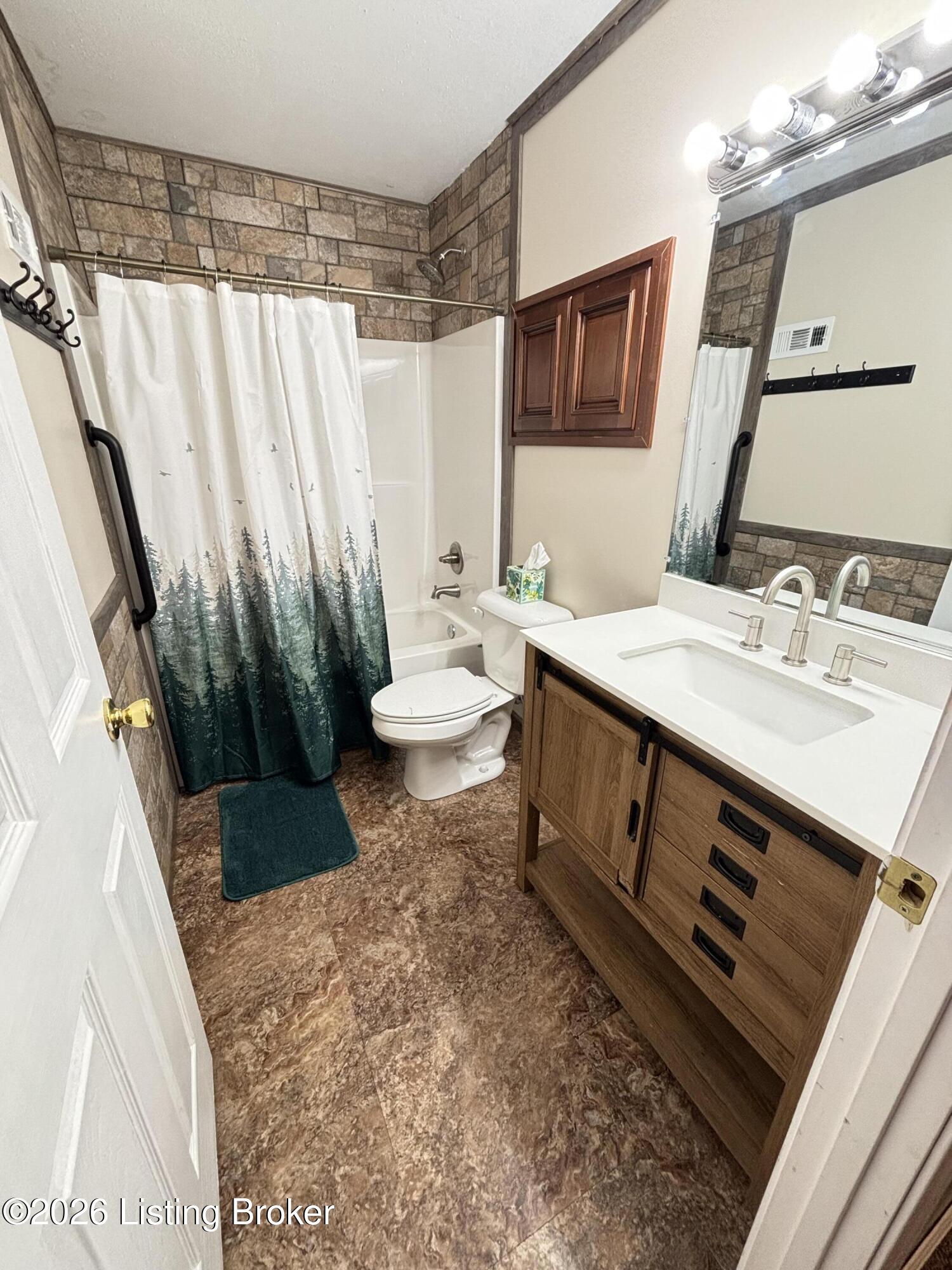 200 Bells Ml Road Shepherdsville, KY 40165 - Photo 109 of 172 Second full bathroom in basement