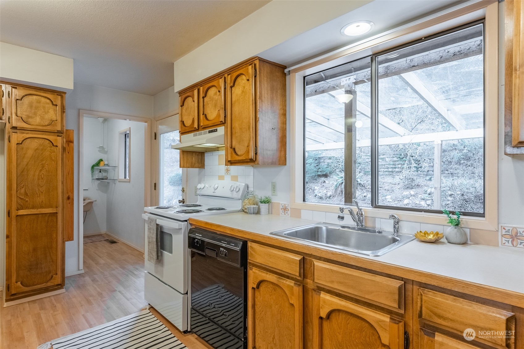 1701 Samish Way Bellingham, WA 98229 - Photo 12 of 29 Gallery Image 12