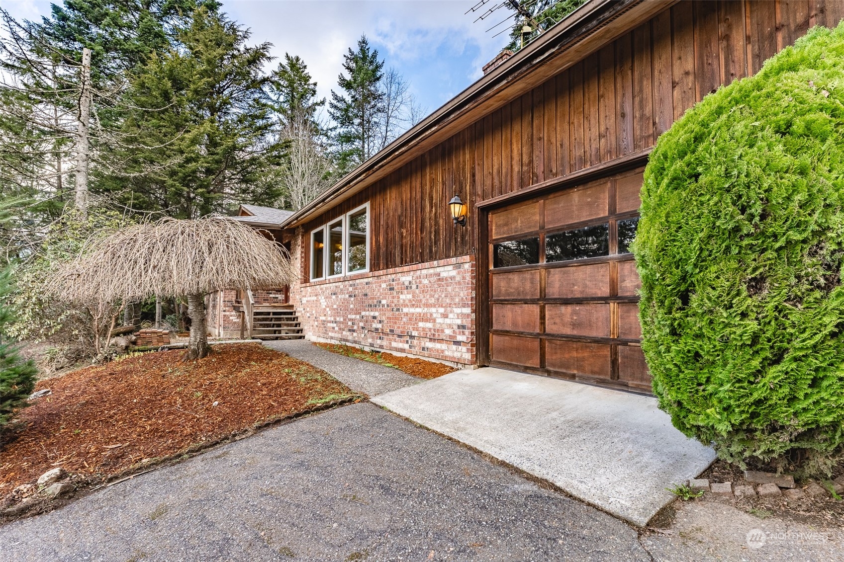 1701 Samish Way Bellingham, WA 98229 - Photo 2 of 29 Gallery Image 2