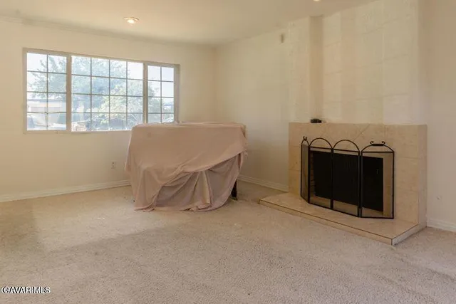 $3,050 | 43834 Gadsden Avenue, Lancaster, CA 93534