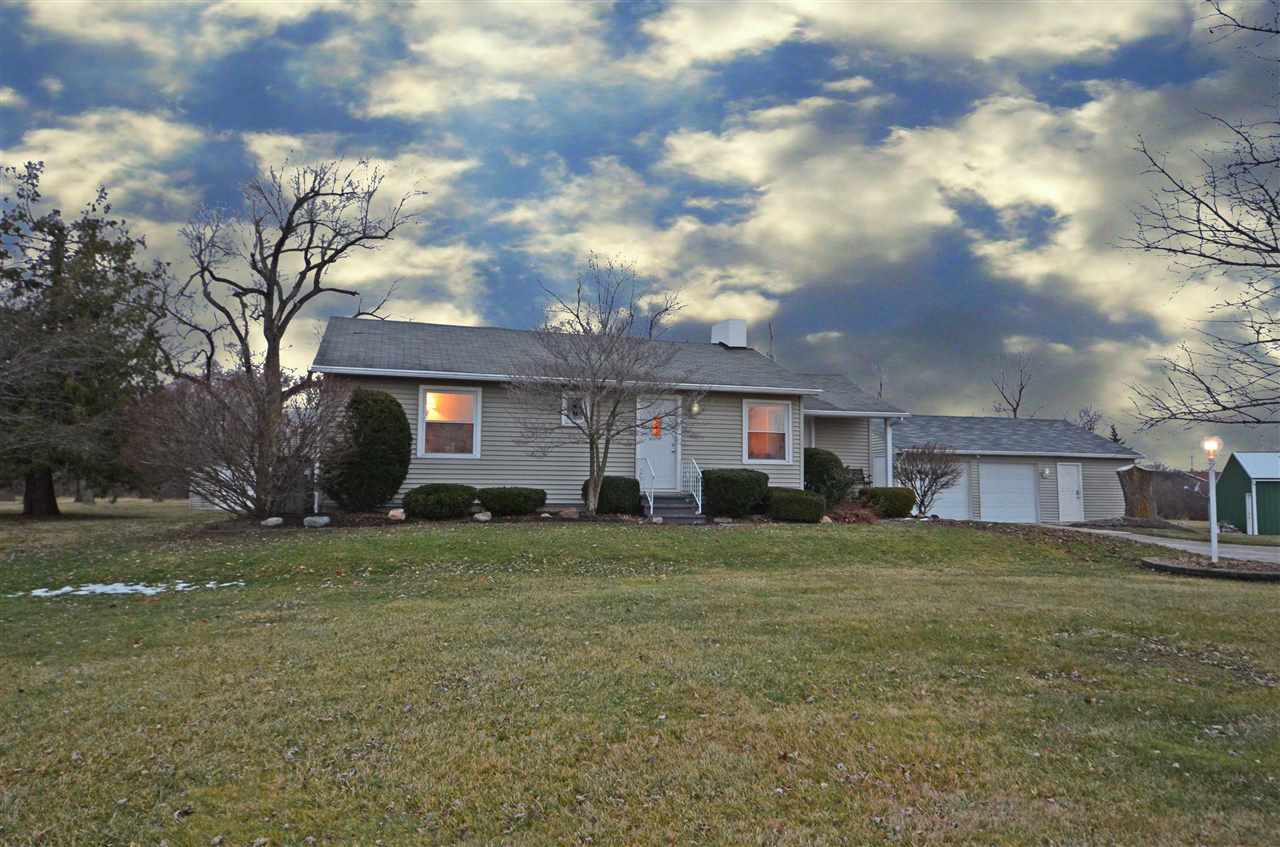 10536 Marion Center Road Fort Wayne, IN 46816 - Photo 7 of 34