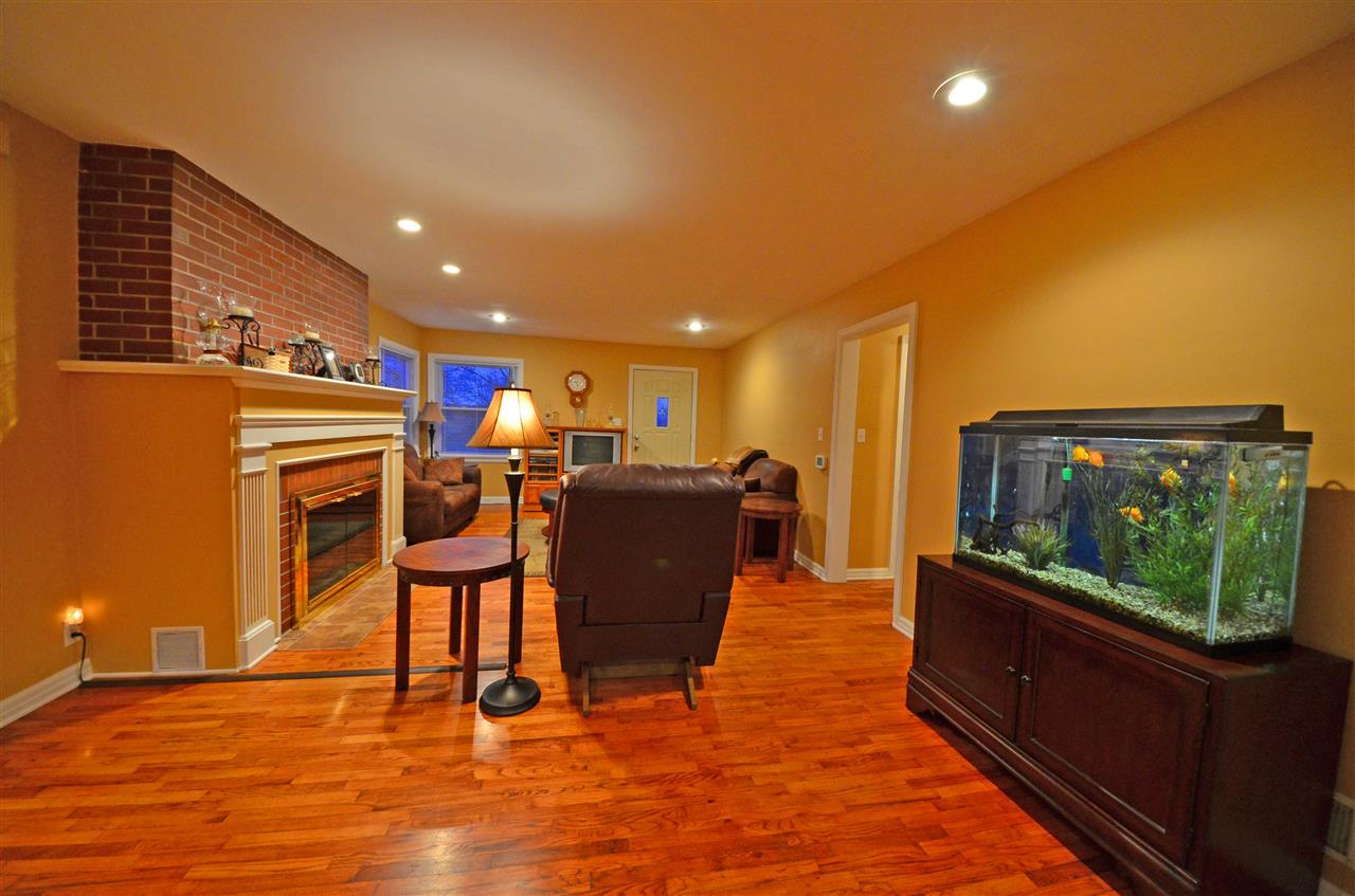 10536 Marion Center Road Fort Wayne, IN 46816 - Photo 9 of 34