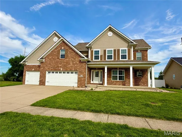 $490,000 | 980 Carnegie Knolls Drive, O'Fallon, IL 62269