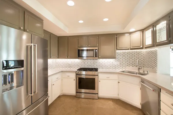 $4,000 | 73318 Shadow Mountain Drive, Unit B, Palm Desert, CA 92260