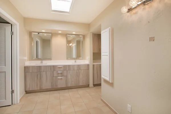 $4,000 | 73318 Shadow Mountain Drive, Unit B, Palm Desert, CA 92260