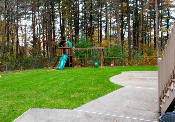 49 Meadowbrook Road Hanover, MA 02339 - Photo 3 of 18 Gallery Image 3