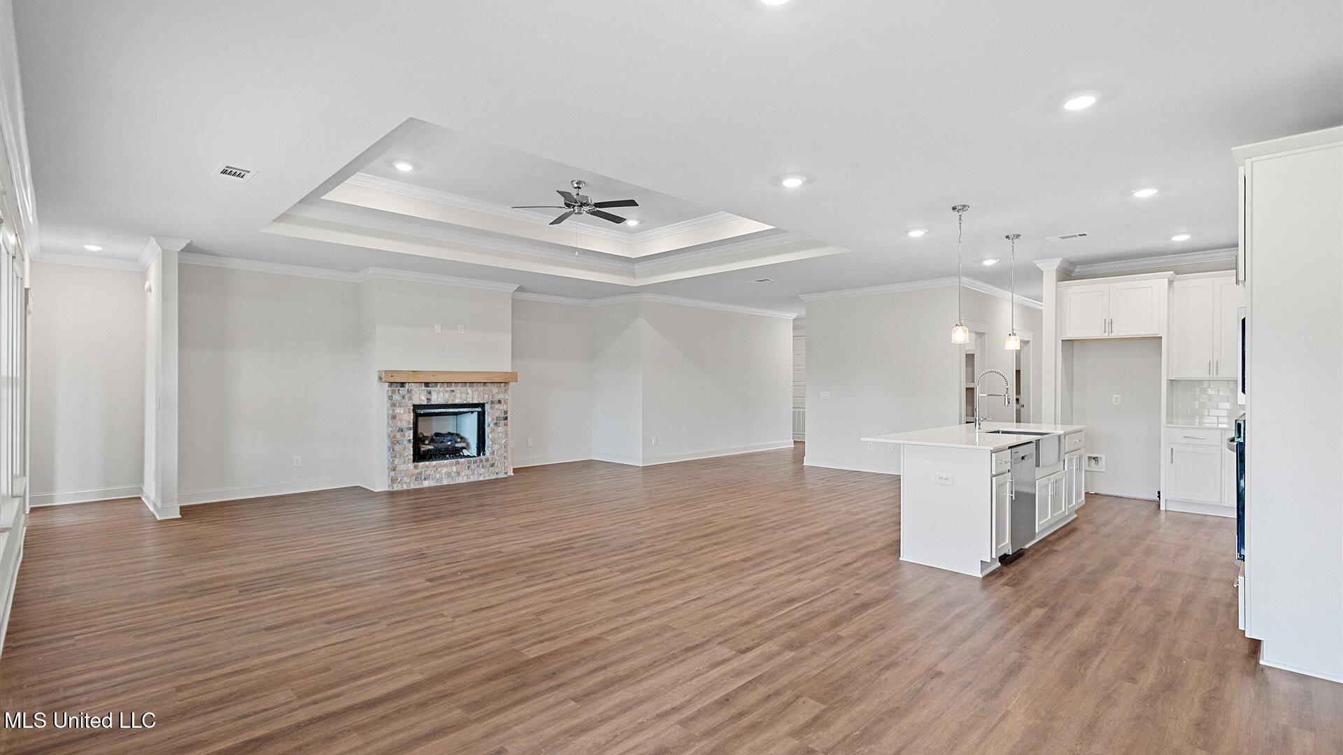 722 Honeysuckle Loop Canton, MS 39046 - Photo 11 of 36 15-3HTP4185