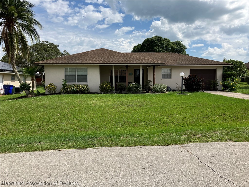 3905 Ramiro Street Sebring, FL 33872 - Photo 1 of 13 Gallery Image 1