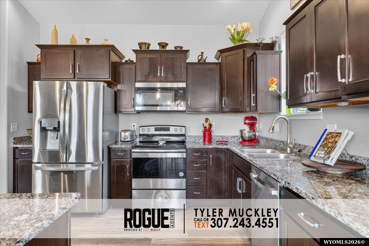 6065 Thunder Valley Road Mills, WY 82604 - Photo 18 of 46