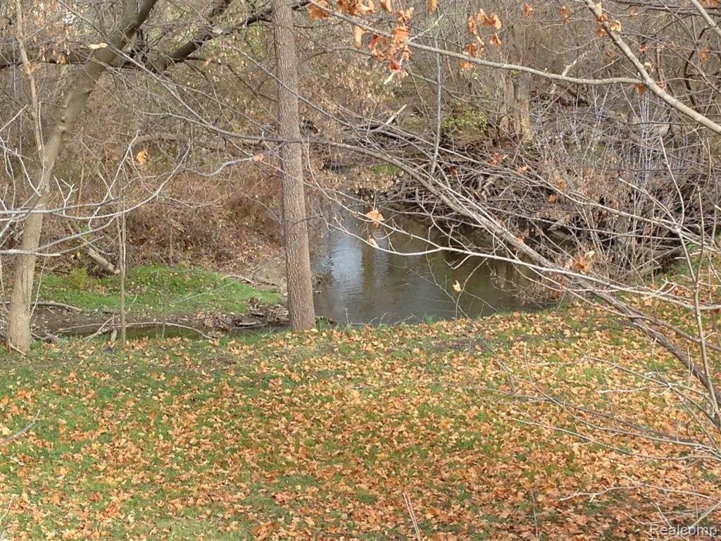 56100 Hayes Road Macomb, MI 48042 - Photo 23 of 30 IMG_0833.JPG