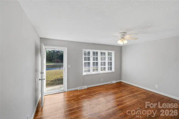 $1,750 | 1019 Carmel Drive, Gastonia, NC 28056