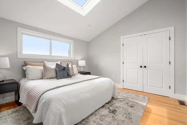 $3,800 | 123-125 Centre Street, Unit TH4, Boston, MA 02124