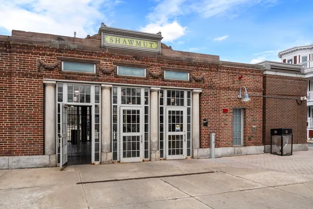 $3,800 | 123-125 Centre Street, Unit TH4, Boston, MA 02124