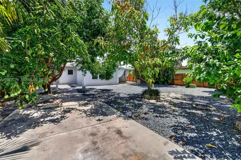 $650,000 | 709 Northwest 9th Court, Hallandale Beach, FL 33009