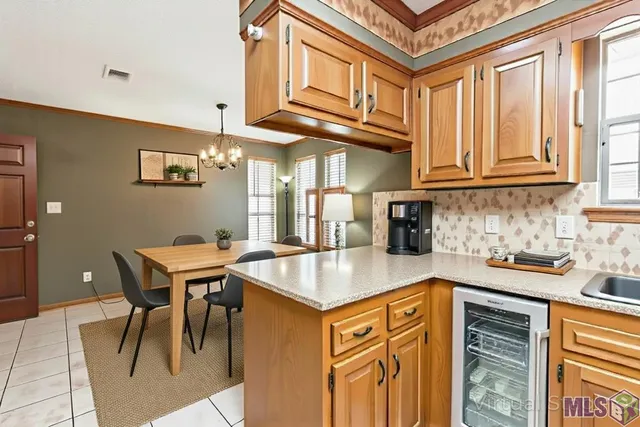 $389,999 | 5654 Vicksburg Drive, Baton Rouge, LA 70817