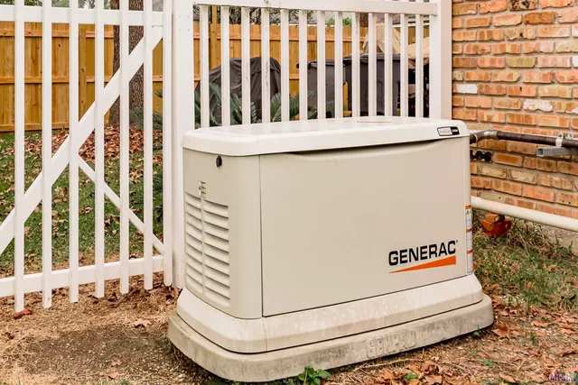 $389,999 | 5654 Vicksburg Drive, Baton Rouge, LA 70817