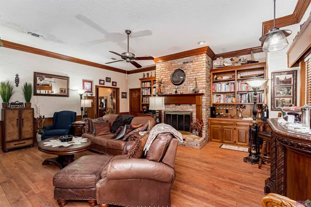 $389,999 | 5654 Vicksburg Drive, Baton Rouge, LA 70817