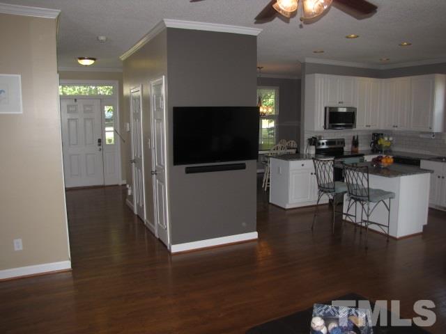 1017 Transom Court Raleigh, NC 27603 - Photo 5 of 23 Gallery Image 5