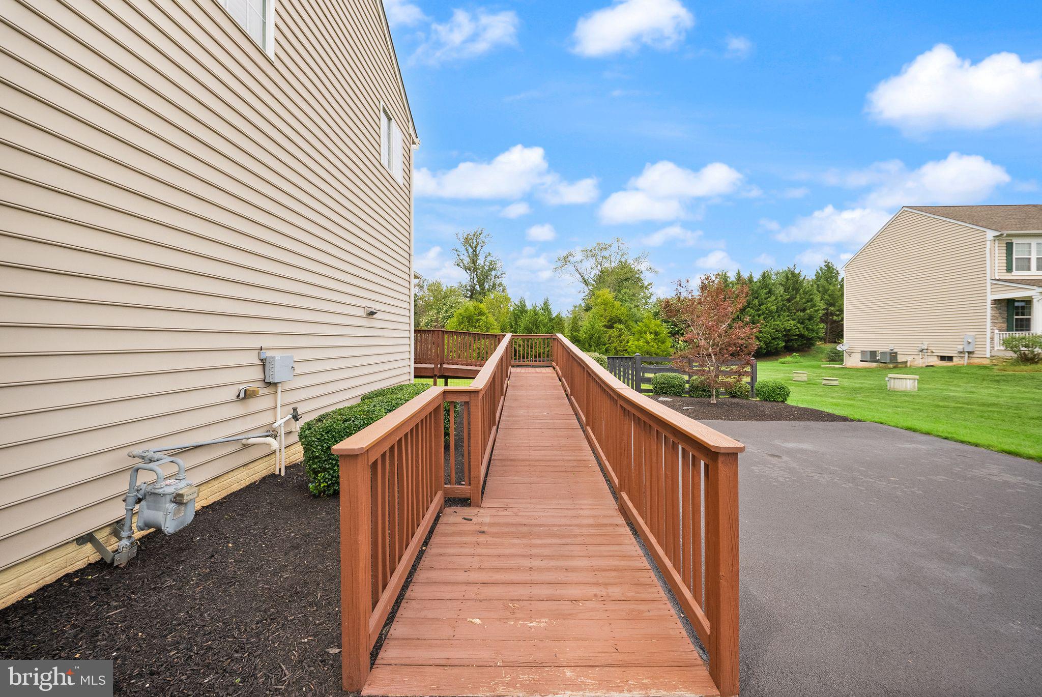 7054 Hi-Rock Ridge Road Warrenton, VA 20187 - Photo 81 of 84 Ramp To Main Level