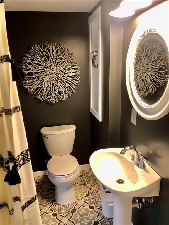 402 Fort Couch Road Pittsburgh, PA 15241 - Photo 17 of 25 awesome full bath w niche storage, large subway tile shower w marble sill