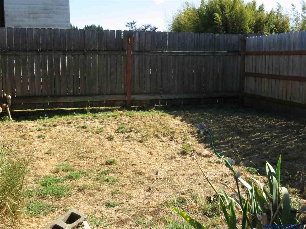 161 Southeast Maple Street Dallas, OR 97338 - Photo 12 of 14 Gallery Image 12