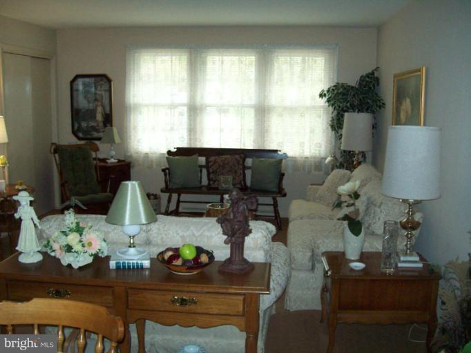 6703 Amherst Road Bryans Road, MD 20616 - Photo 5 of 20 Living Room