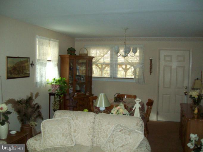 6703 Amherst Road Bryans Road, MD 20616 - Photo 7 of 20 Living Room