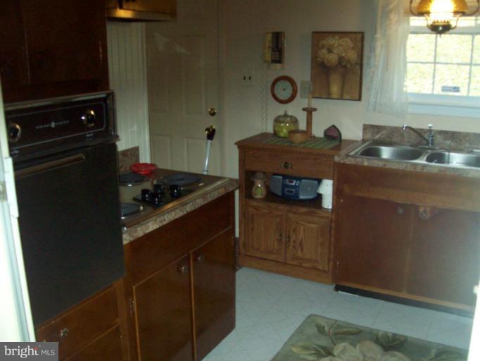 6703 Amherst Road Bryans Road, MD 20616 - Photo 8 of 20 Kitchen