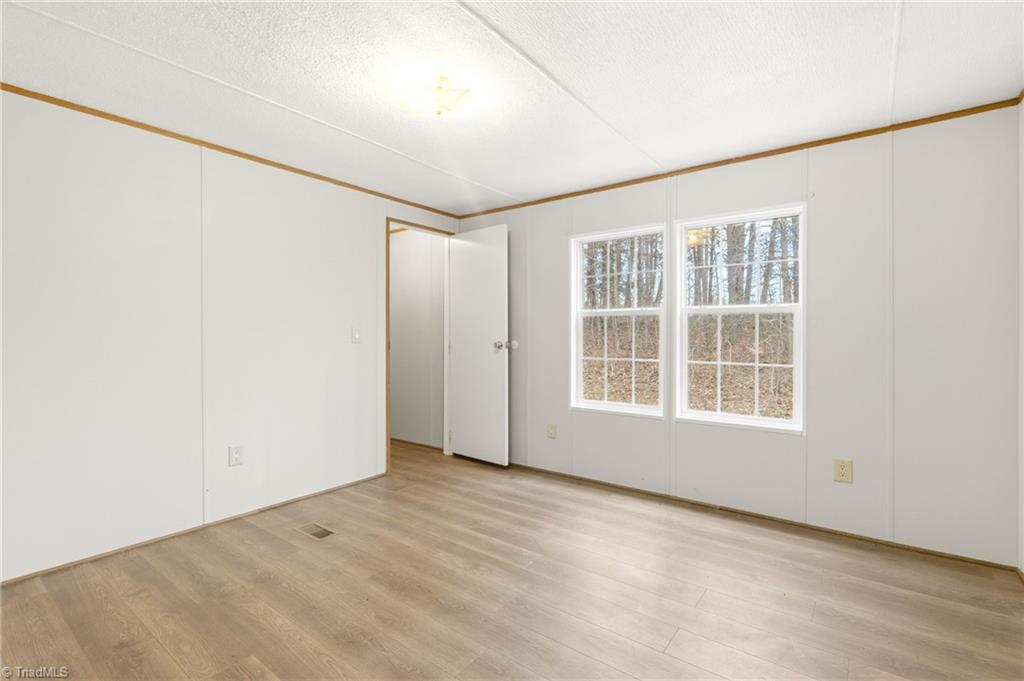 670 Foxwood Road Madison, NC 27025 - Photo 24 of 34