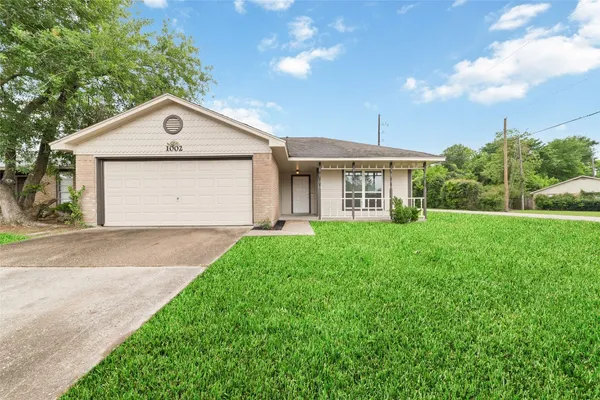 $288,600 | 1002 Afton Court, Tomball, TX 77375