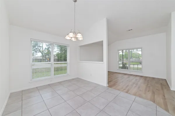 $288,600 | 1002 Afton Court, Tomball, TX 77375