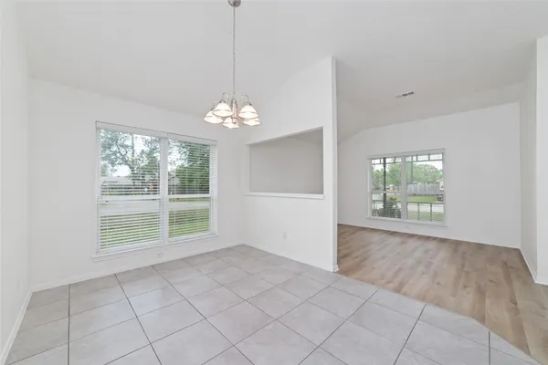 $288,600 | 1002 Afton Court, Tomball, TX 77375