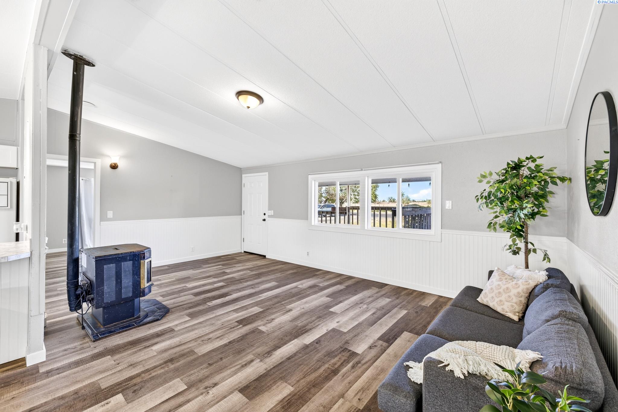 44104 South Morton Road Kennewick, WA 99337 - Photo 5 of 50 Gallery Image 5