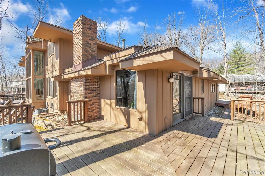 34412 Quaker Valley Road Farmington Hills, MI 48331 - Photo 4 of 57