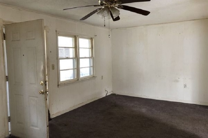 297 West Main Street Decaturville, TN 38329 - Photo 2 of 25 Gallery Image 2