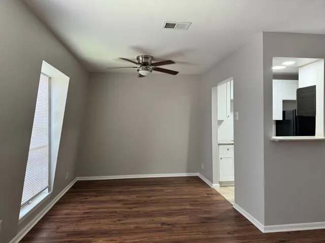 $795 | 2101 6th Avenue North, Unit 12, Texas City, TX 77590