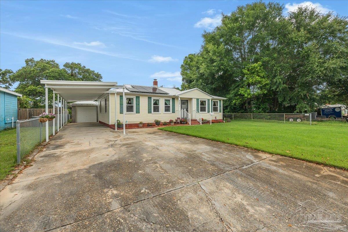 422 Gibbs Road Pensacola, FL 32507 - Photo 4 of 36