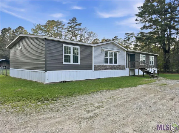$375,000 | 15410 Port Hudson-Pride Road, Pride, LA 70770