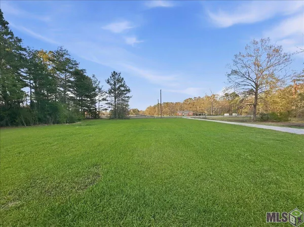 $375,000 | 15410 Port Hudson-Pride Road, Pride, LA 70770