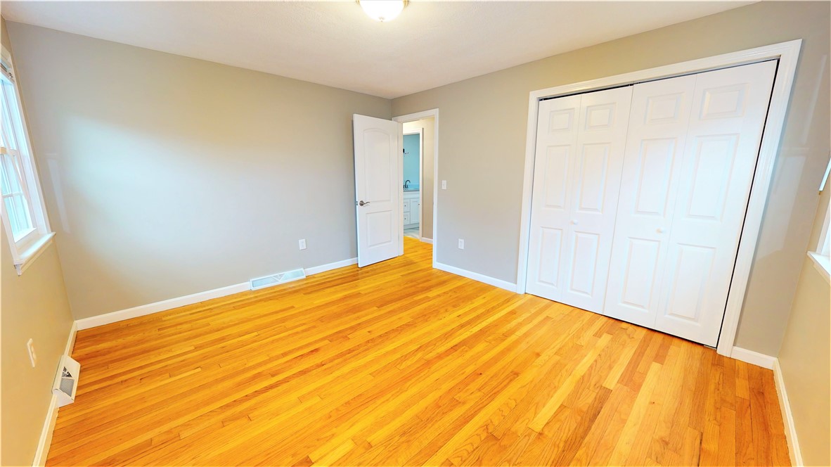 275 Asylum Road Warwick, RI 02886 - Photo 18 of 40