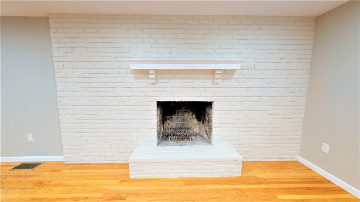 275 Asylum Road Warwick, RI 02886 - Photo 9 of 40