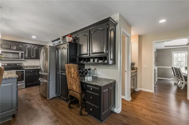 $554,000 | 4902 Corinth Drive, St. Joseph, MO 64506