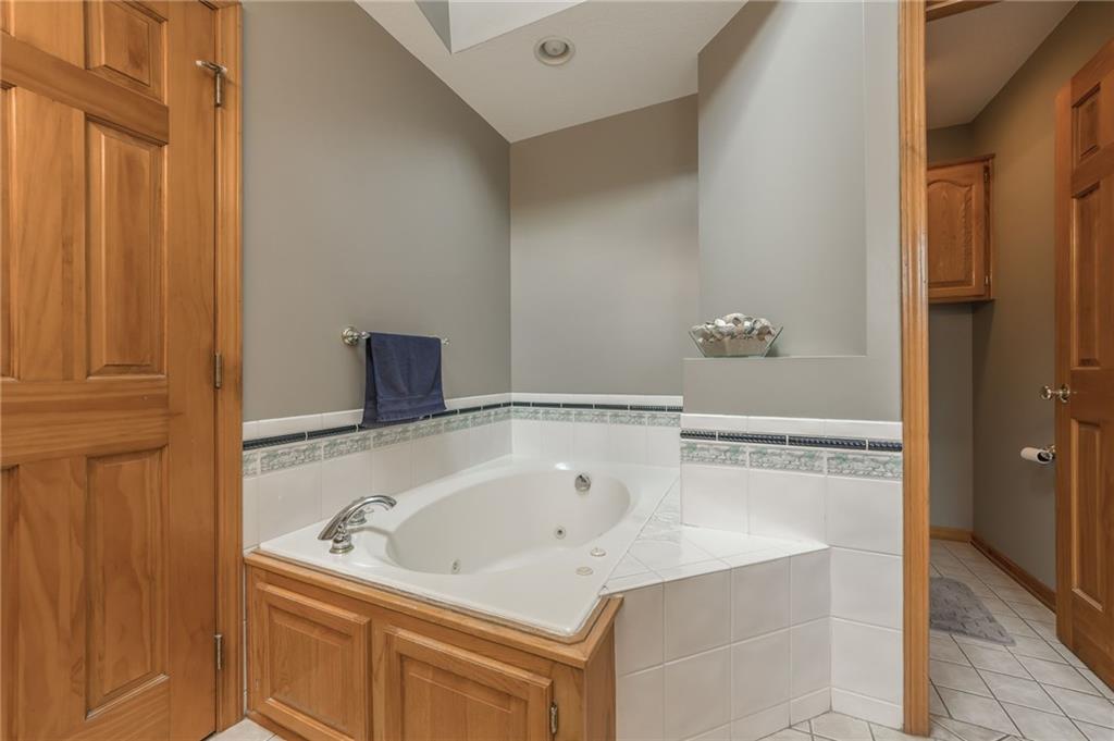 4902 Corinth Drive St. Joseph, MO 64506 - Photo 38 of 59