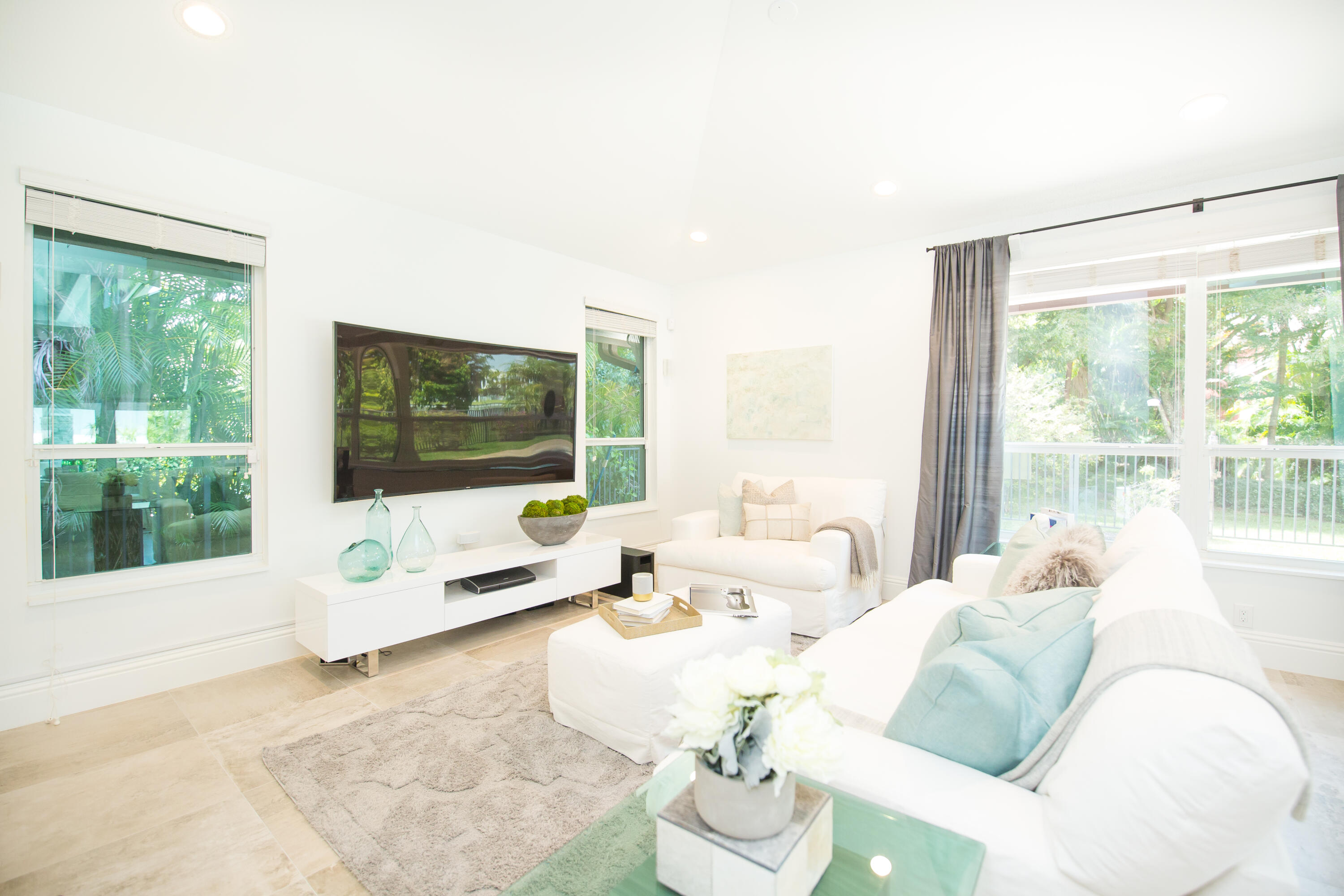 5853 Hamilton Way Boca Raton, FL 33496 - Photo 1 of 16 Family Room
