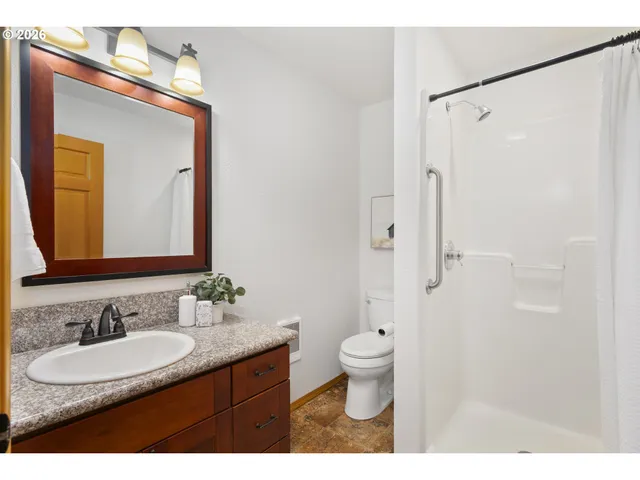 $779,000 | 9275 Southeast Terrace View Court, Amity, OR 97101