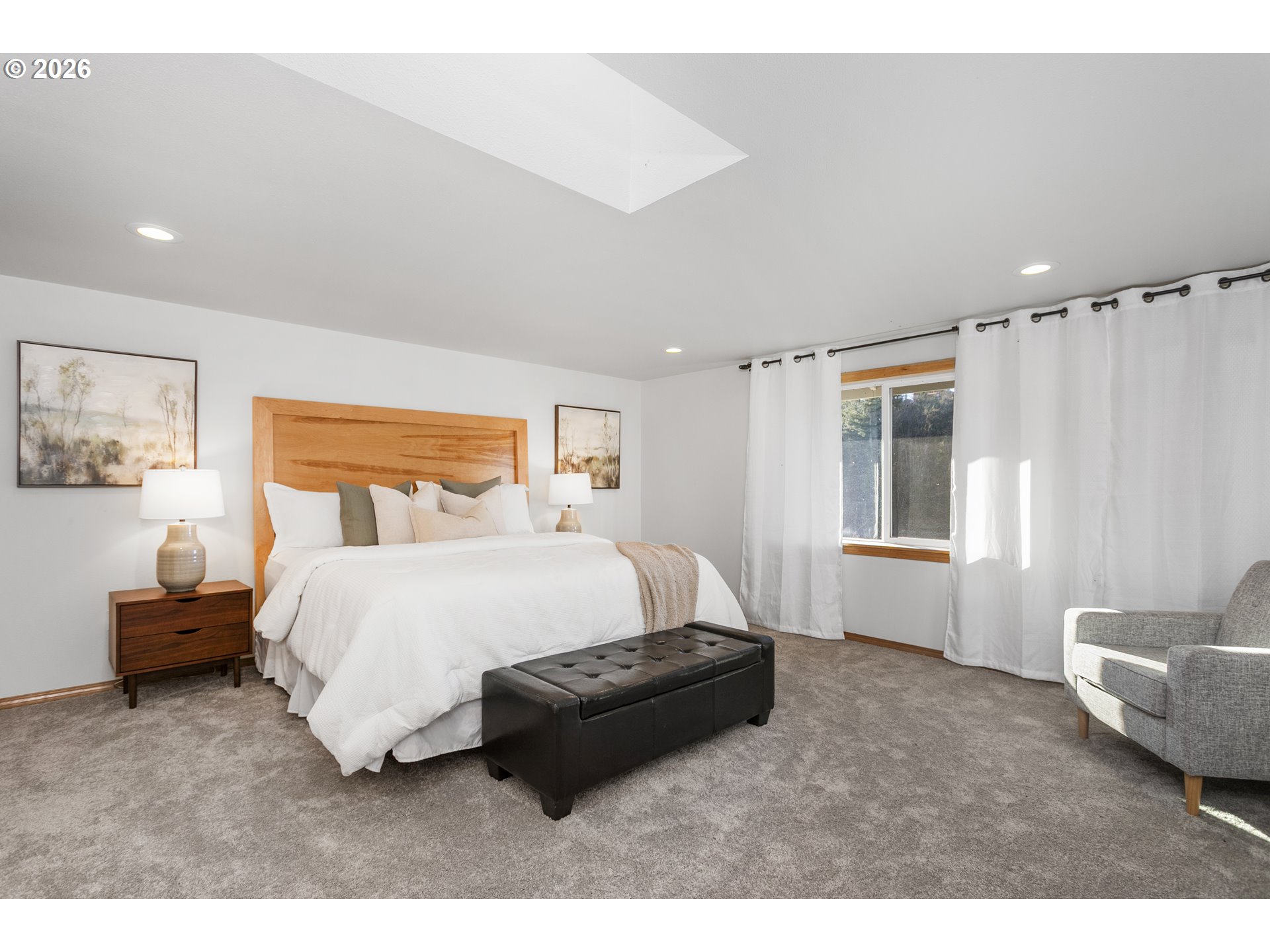 9275 Southeast Terrace View Court Amity, OR 97101 - Photo 15 of 29 Owner's Suite Bedroom