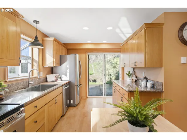 $779,000 | 9275 Southeast Terrace View Court, Amity, OR 97101