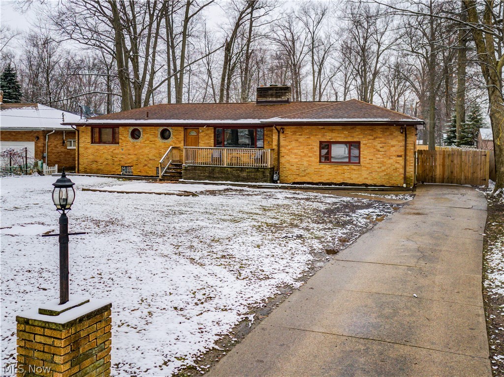 12353 Huffman Road Cleveland, OH 44130 - Photo 1 of 32 Gallery Image 1
