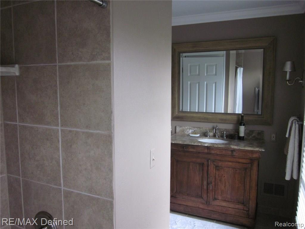 1126 Valley Stream Drive Rochester Hills, MI 48309 - Photo 35 of 37